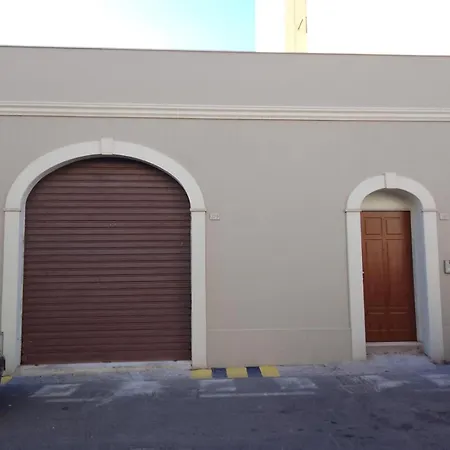 Civico 381 - Private Parking * Quartu SantʼElena